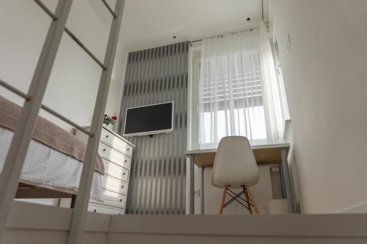 Apartment Maksimir Yard Zagreb Eksteriør bilde